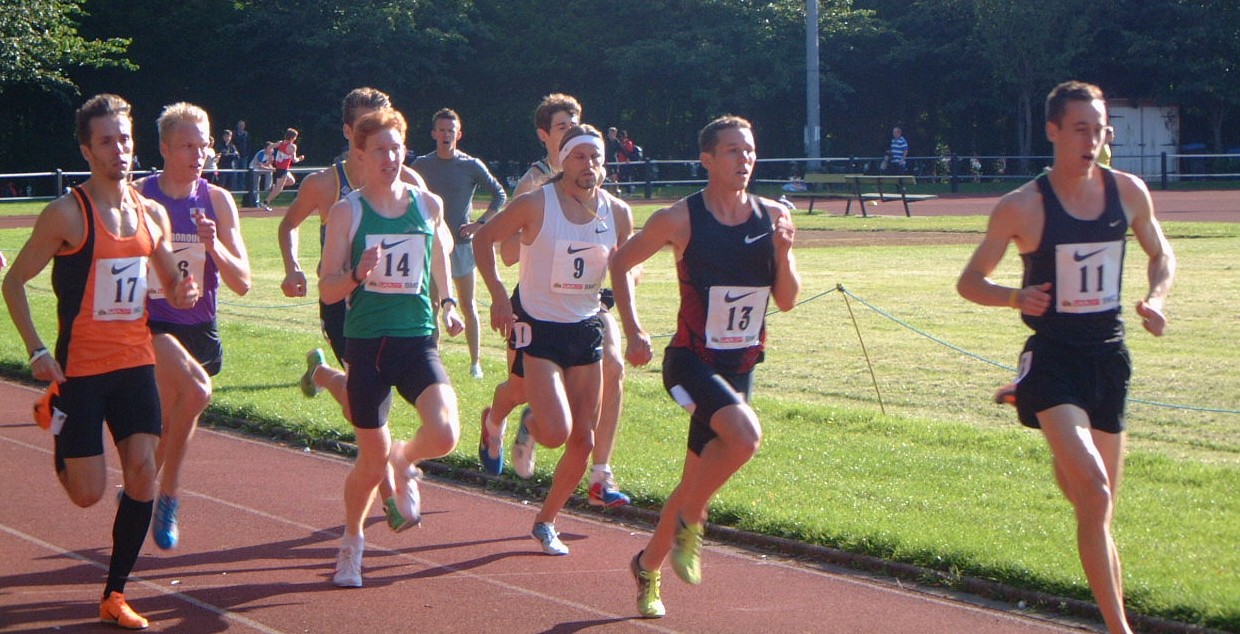 Men 800 B