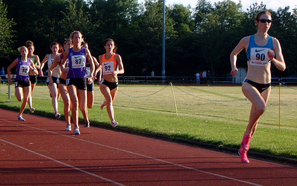 Women 800 B