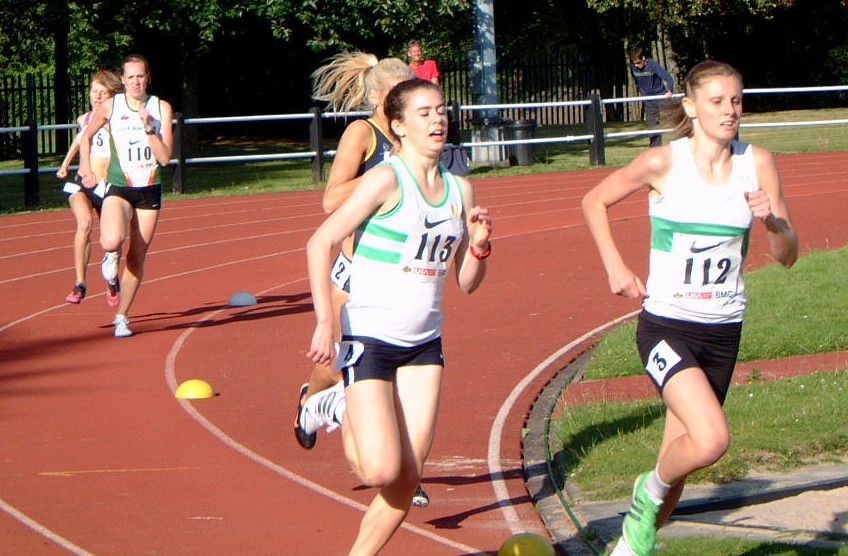 Women 800 E